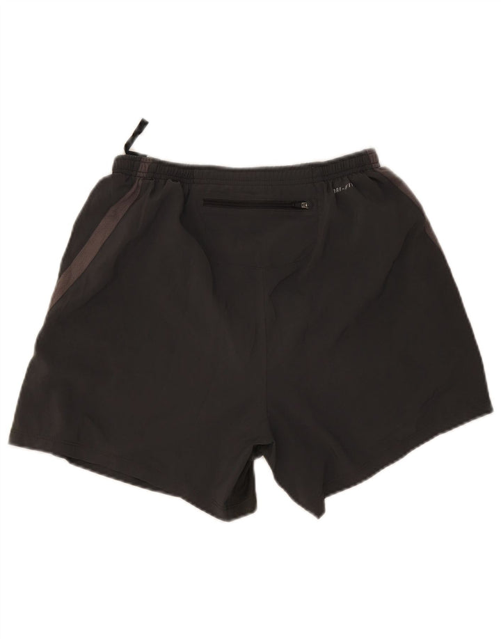 Shorts esportivos masculinos Nike Dri Fit cinza médio colorblock poliéster