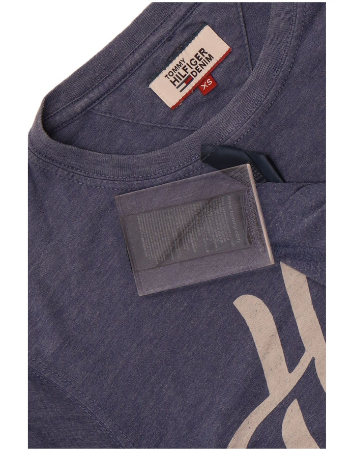 Camiseta masculina Tommy Hilfiger com estampa gráfica XS azul marinho poliéster