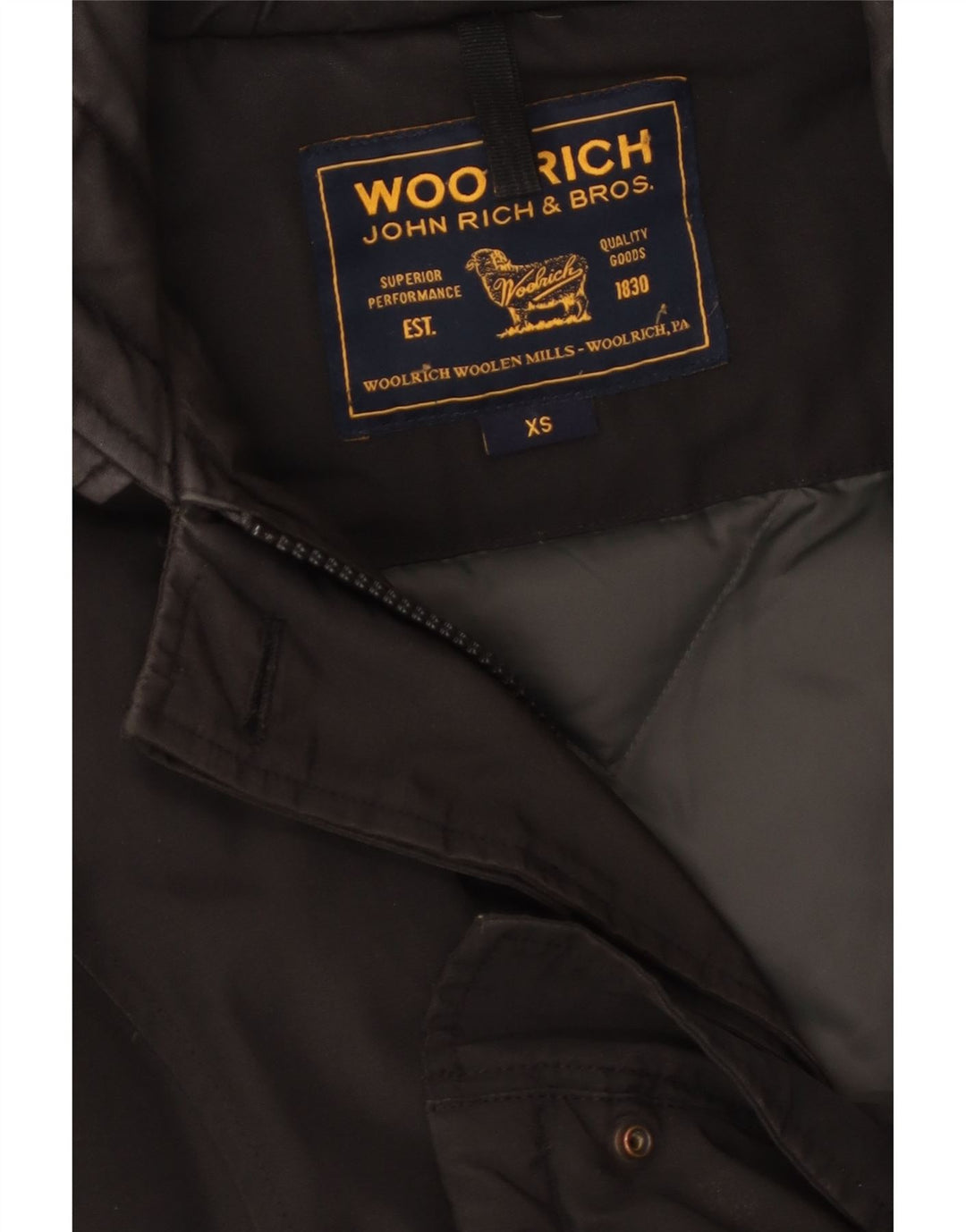 Casaco acolchoado com capuz feminino Woolrich UK 6 XS preto