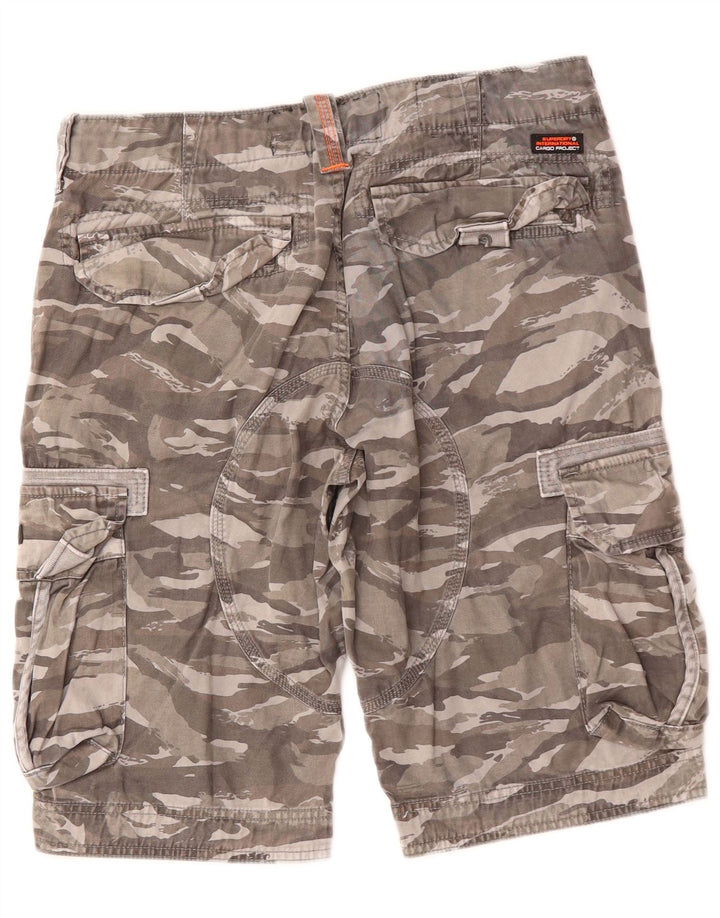 Shorts cargo masculino SUPERDRY W31 algodão camuflado cáqui médio