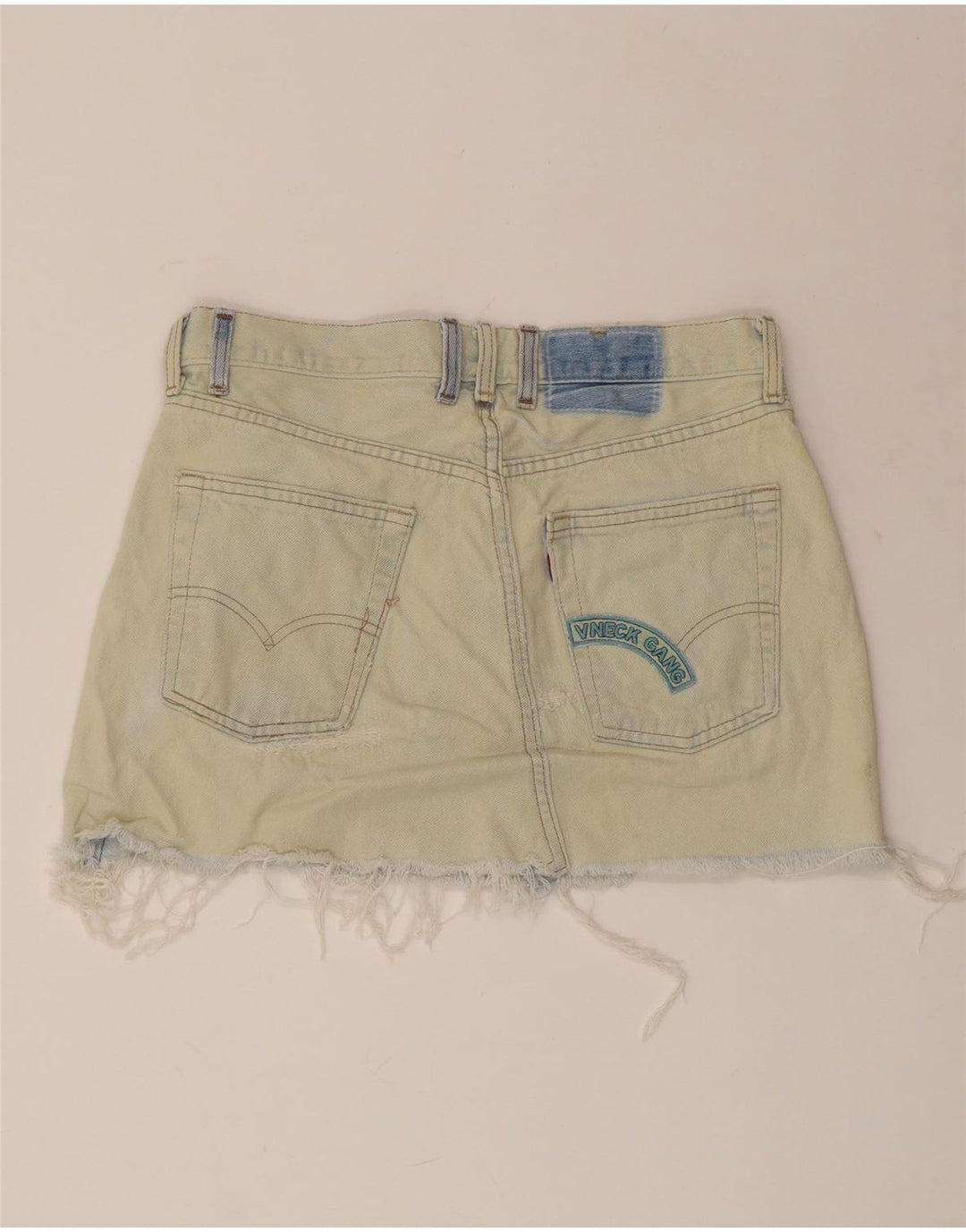 Mini saia jeans feminina LEVI'S desgastada W28 algodão azul médio