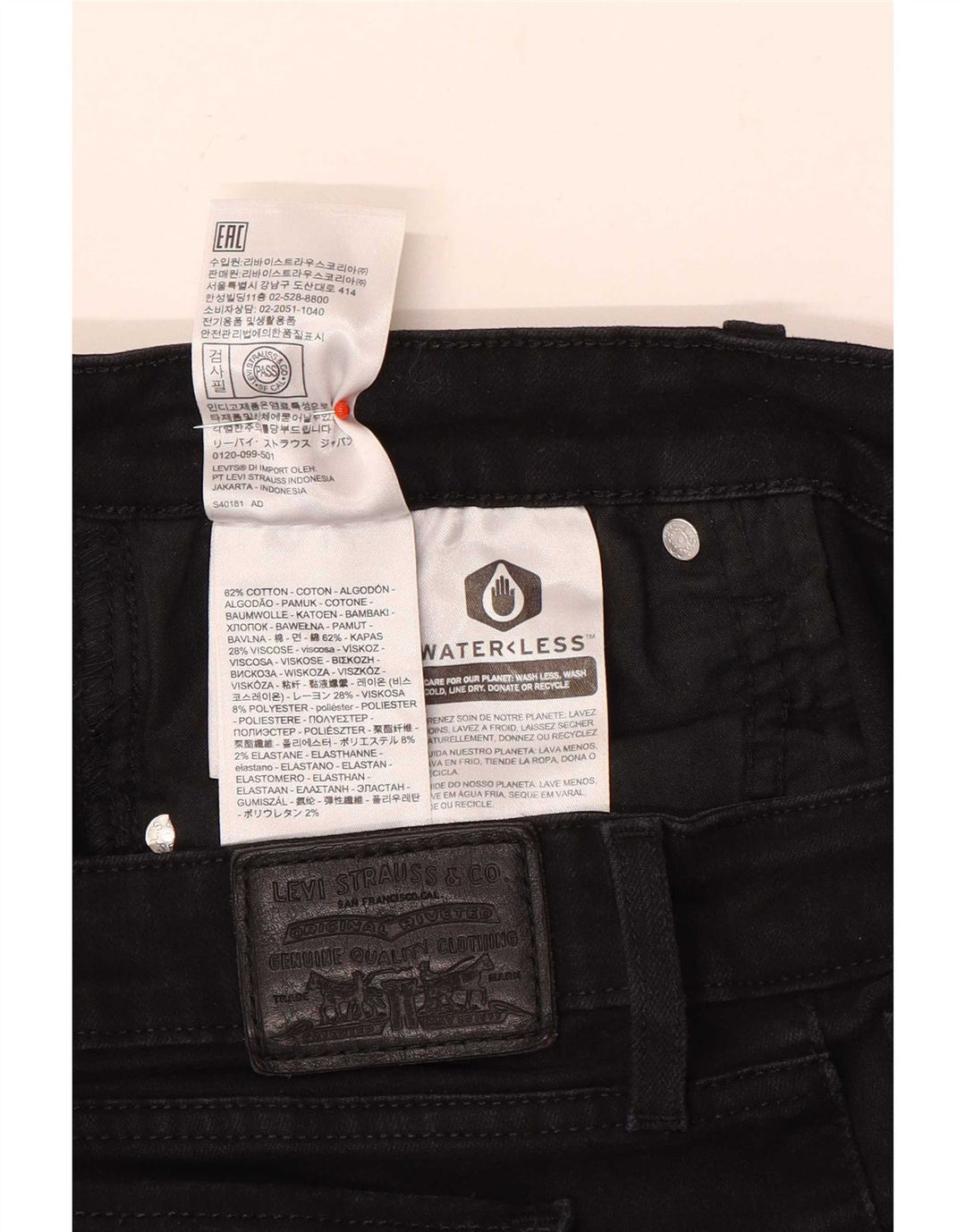 Calça jeans feminina Levi's Slim W32 L26 algodão preto