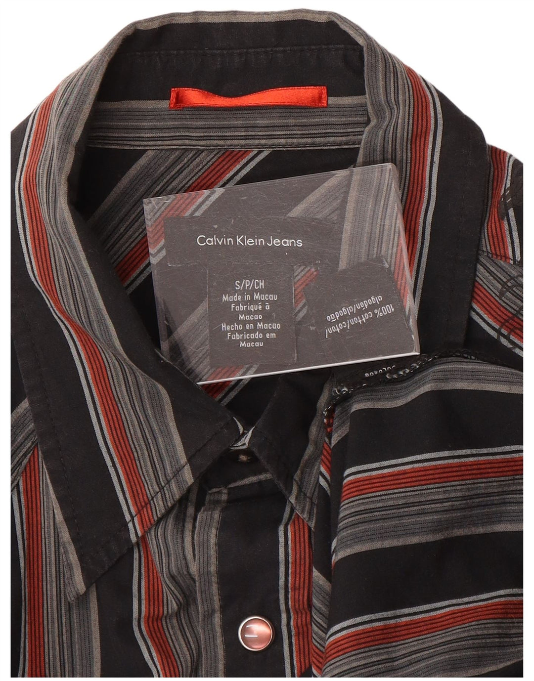 Camisa gráfica masculina CALVIN KLEIN JEANS pequena listrada preta de algodão
