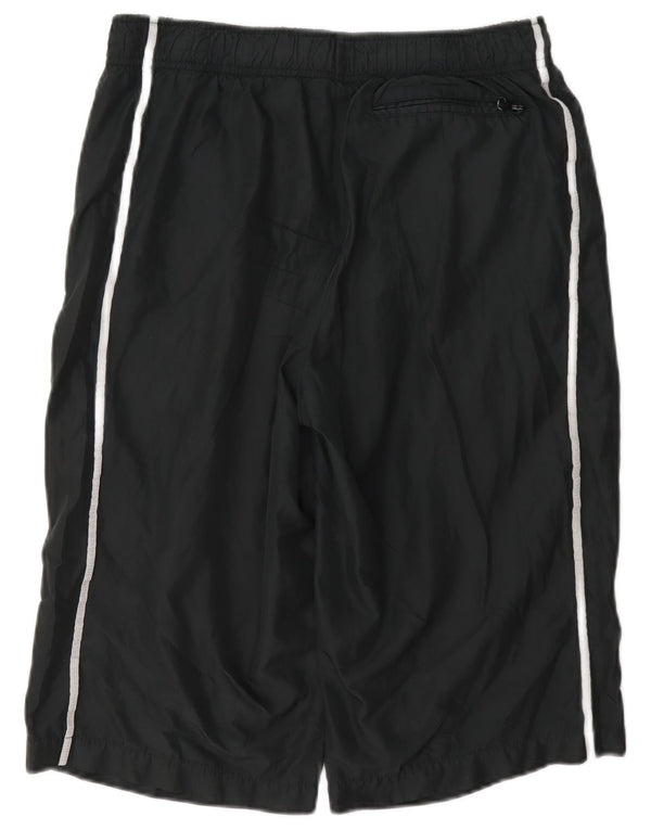 Shorts esportivos masculinos Nike pequenos pretos