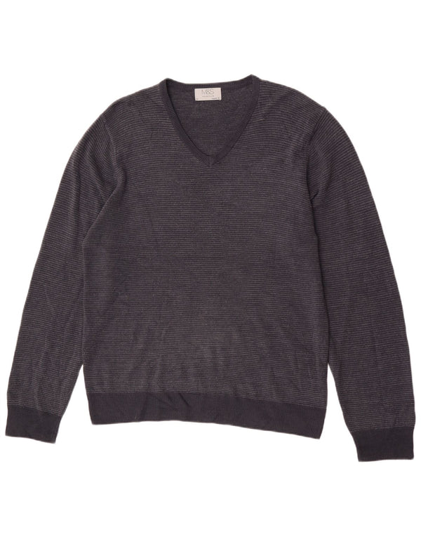 Suéter masculino Marks & Spencer com decote em V listrado médio azul marinho