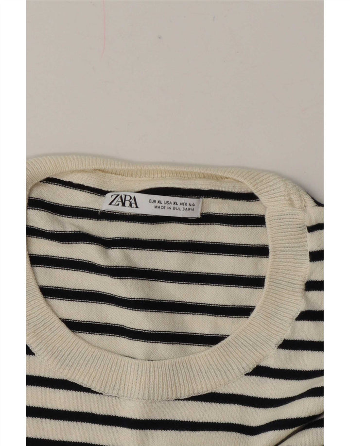 Camiseta feminina regular Zara UK 18 XL listrada branca
