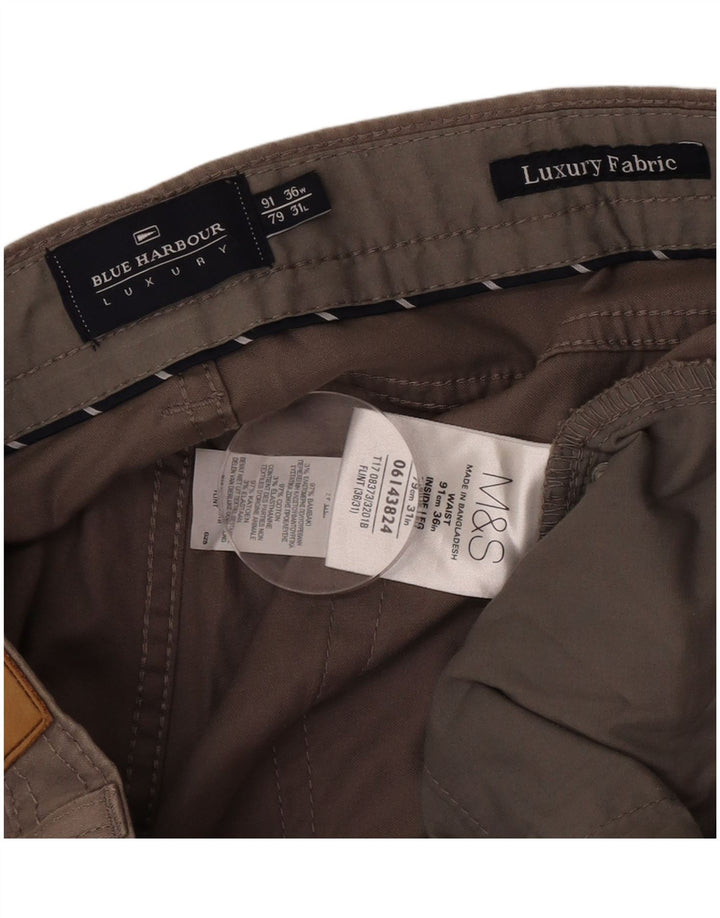 Calça casual reta masculina Marks & Spencer Blue Harbor W36 L31 cinza
