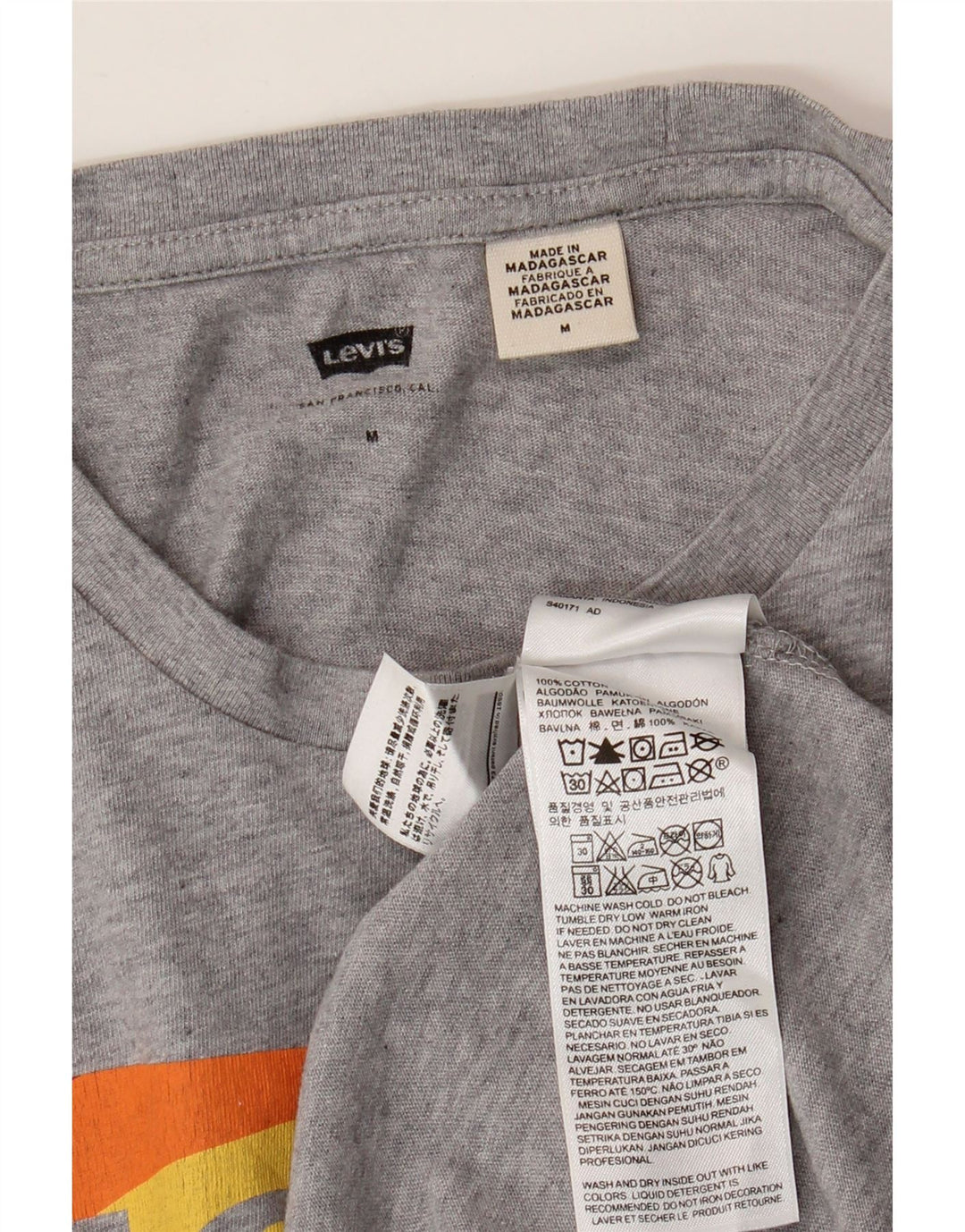 Camiseta gráfica masculina LEVI'S Top algodão manchado cinza médio