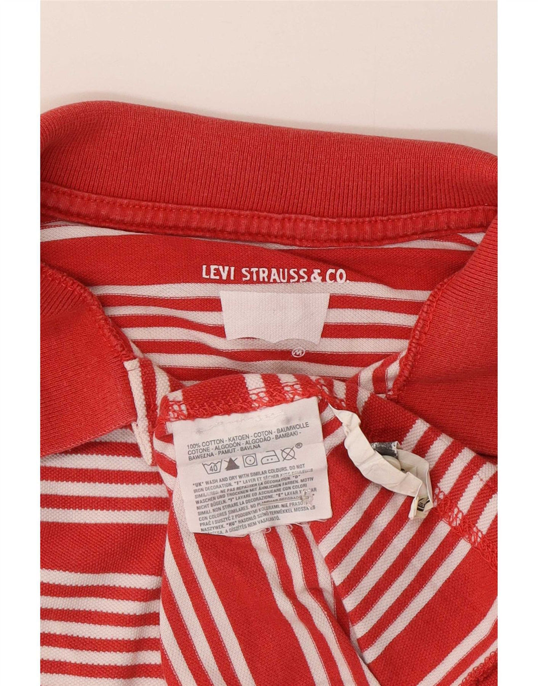 Camisa polo masculina Levi's de algodão listrado vermelho médio
