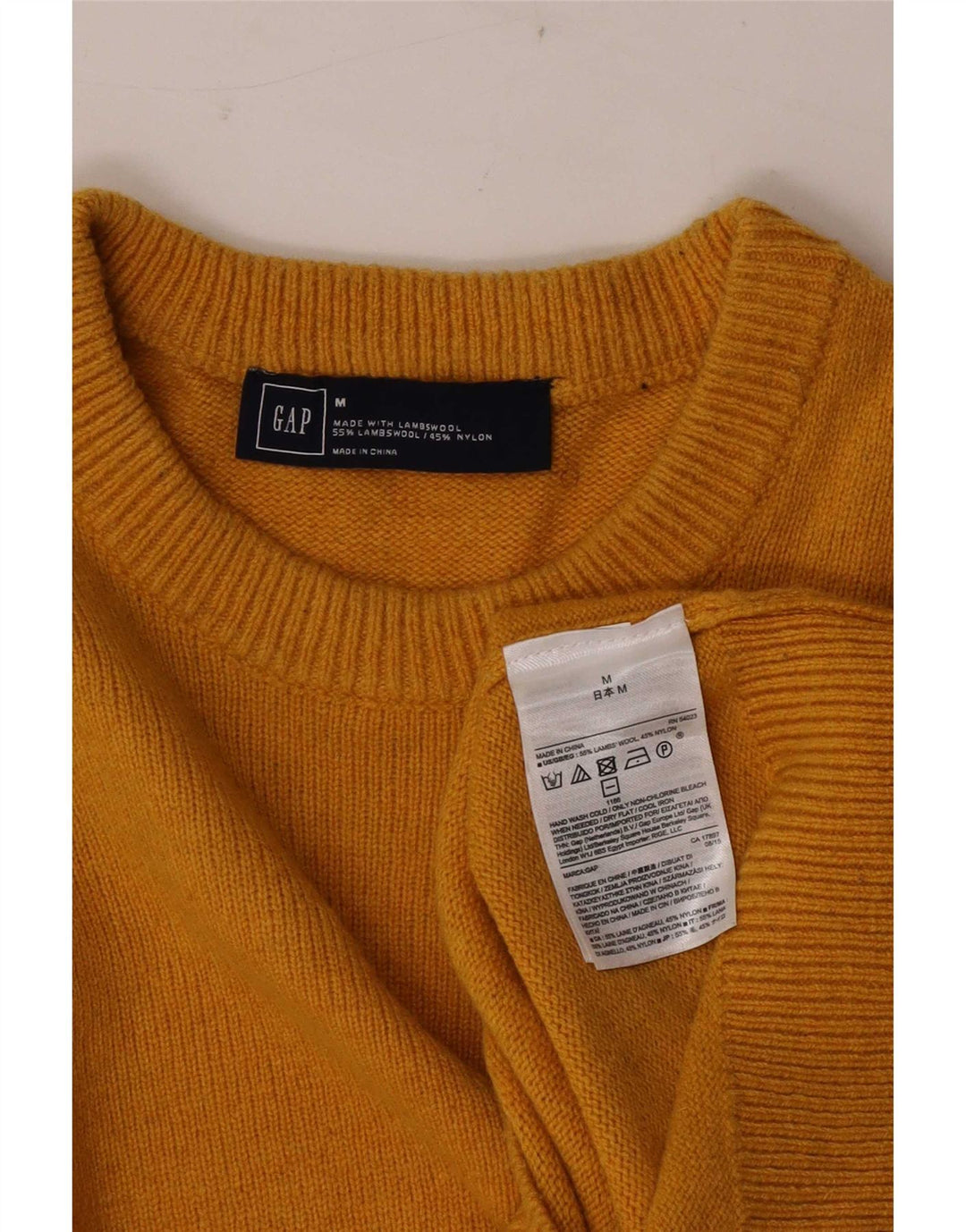 Suéter masculino Gap com gola redonda e lã de carneiro amarelo médio