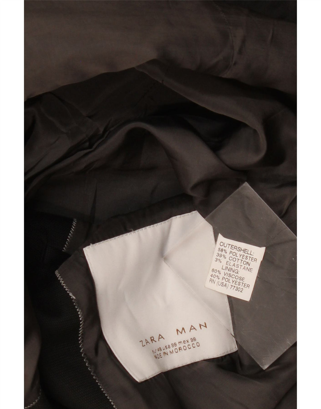 Jaqueta blazer masculina ZARA com 2 botões EU 48 poliéster preto médio