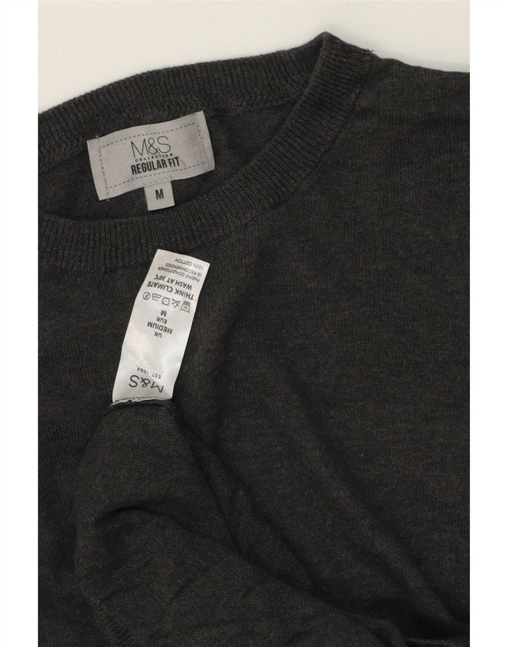 Suéter masculino Marks & Spencer com ajuste regular e gola canoa cinza médio