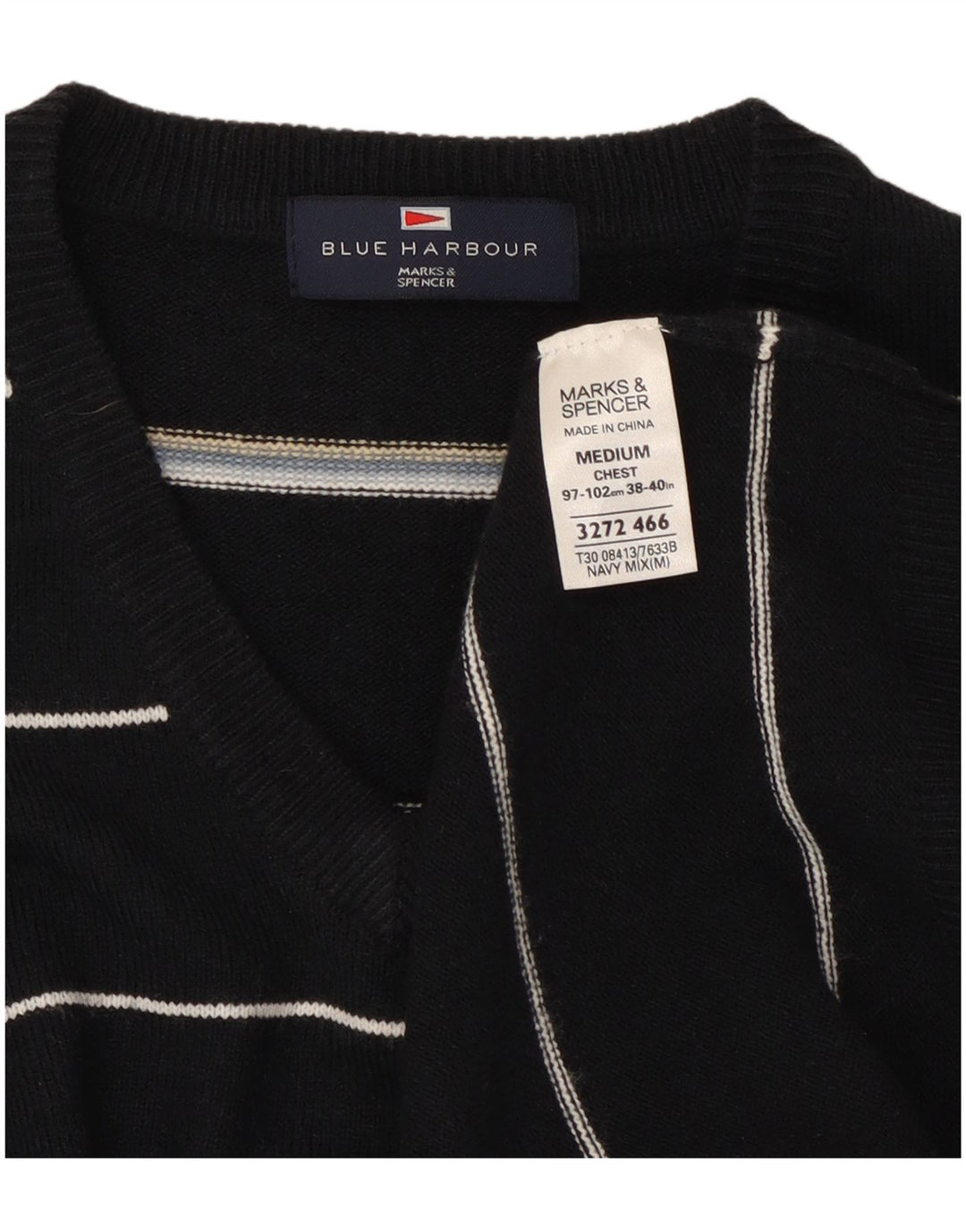 Suéter masculino Marks & Spencer Blue Harbor com decote em V azul marinho médio