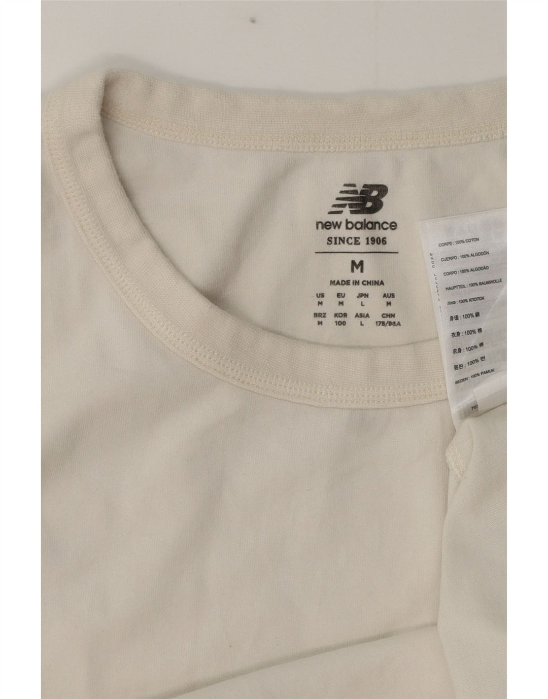 Camiseta masculina New Balance algodão branco médio