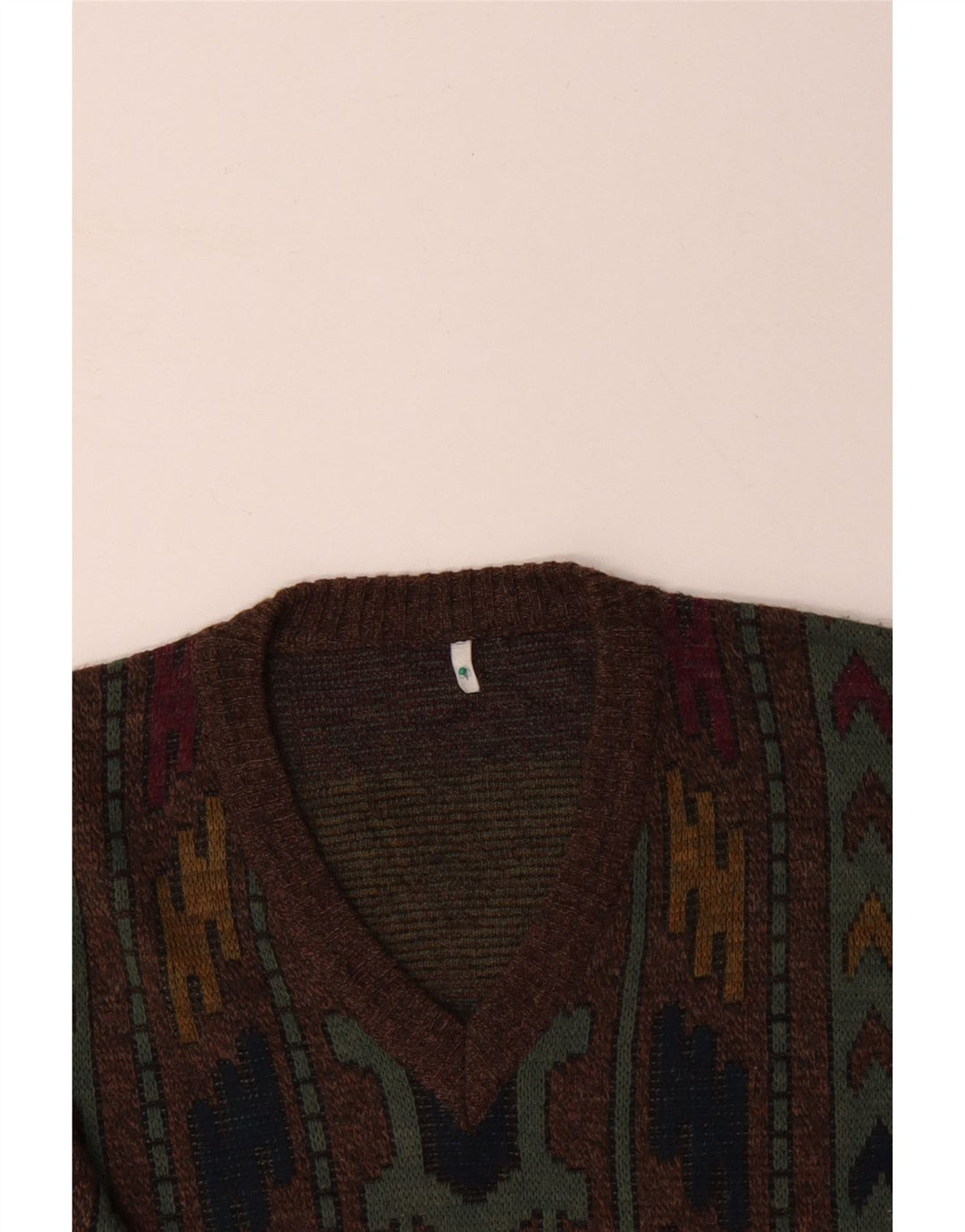 Suéter masculino VINTAGE com decote em V IT 50 médio marrom geométrico