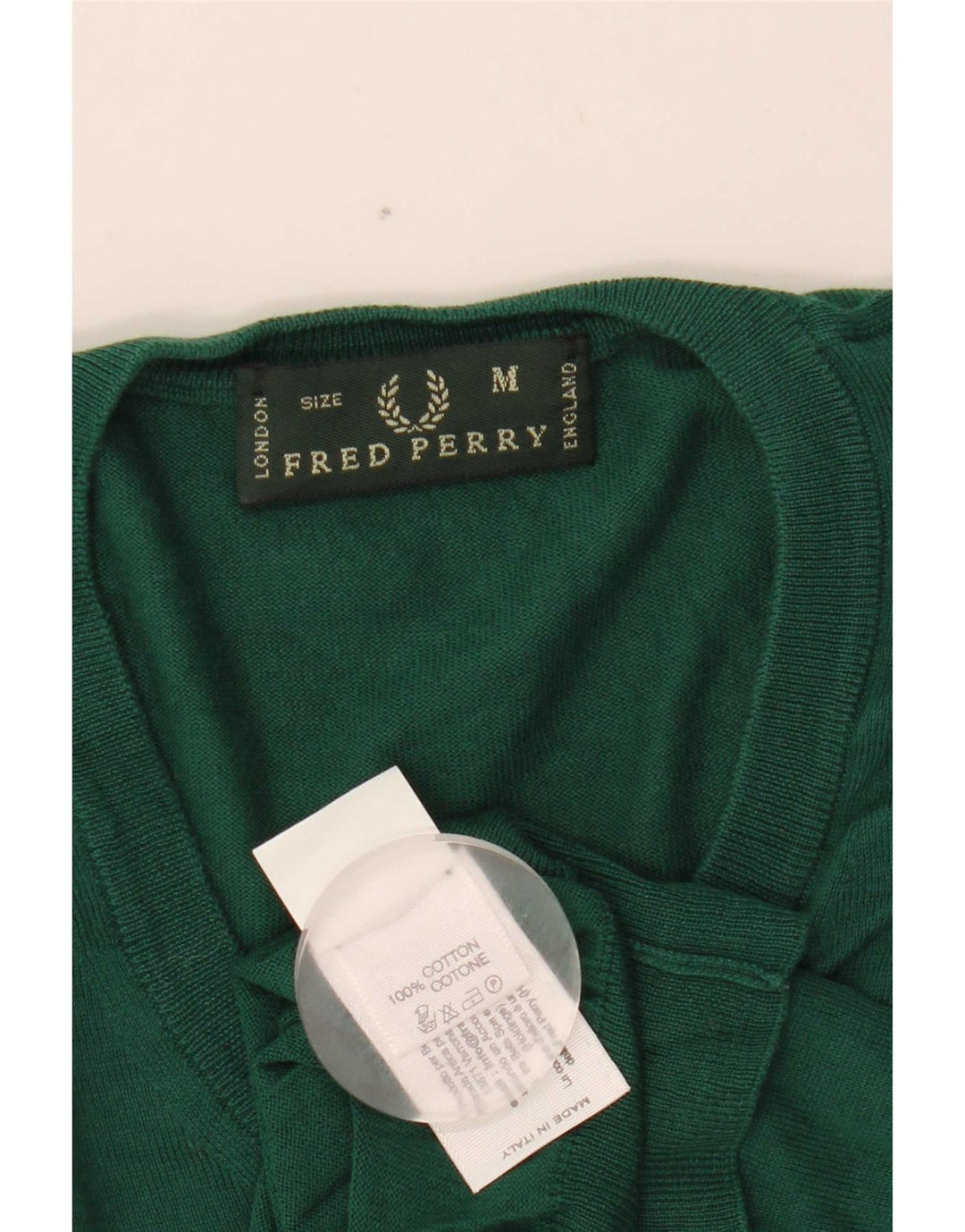 Suéter masculino Fred Perry com decote em V de algodão verde médio