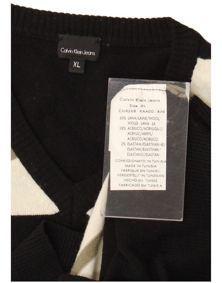 Suéter feminino Calvin Klein Jeans com decote em V pequeno listrado preto de lã
