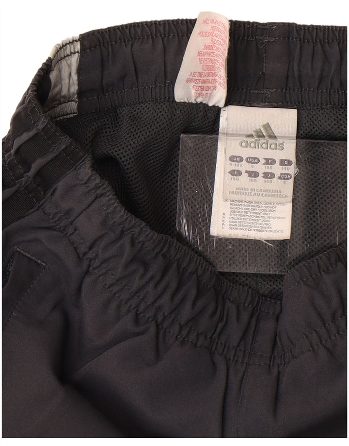 Bermuda esportiva masculina Adidas 9-10 anos cinza colorblock poliéster