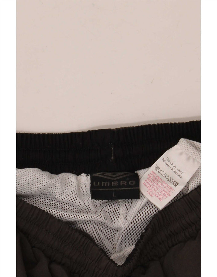Umbro Mens Graphic Bermuda Sport Shorts Grande Cinza Poliéster