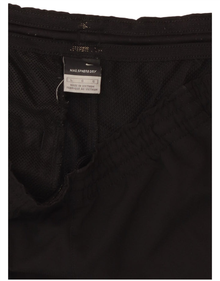 Shorts esportivos masculinos NIKE grandes pretos