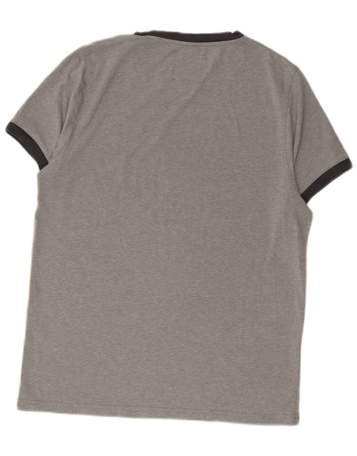 Camiseta gráfica masculina Musto Top cinza médio manchado