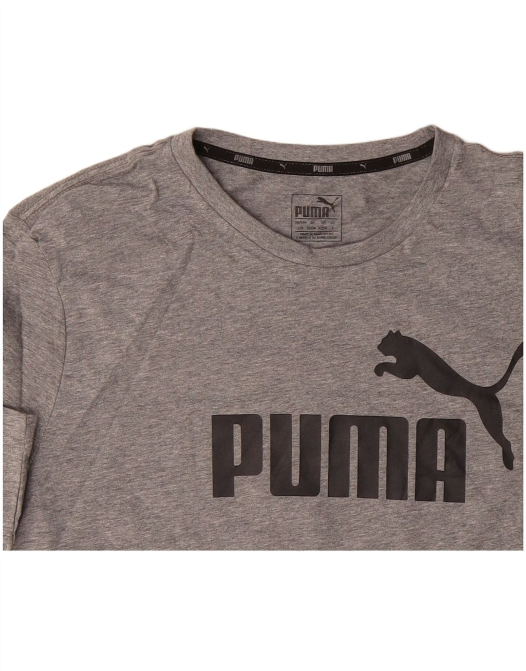 Camiseta masculina PUMA com estampa gráfica grande cinza manchada