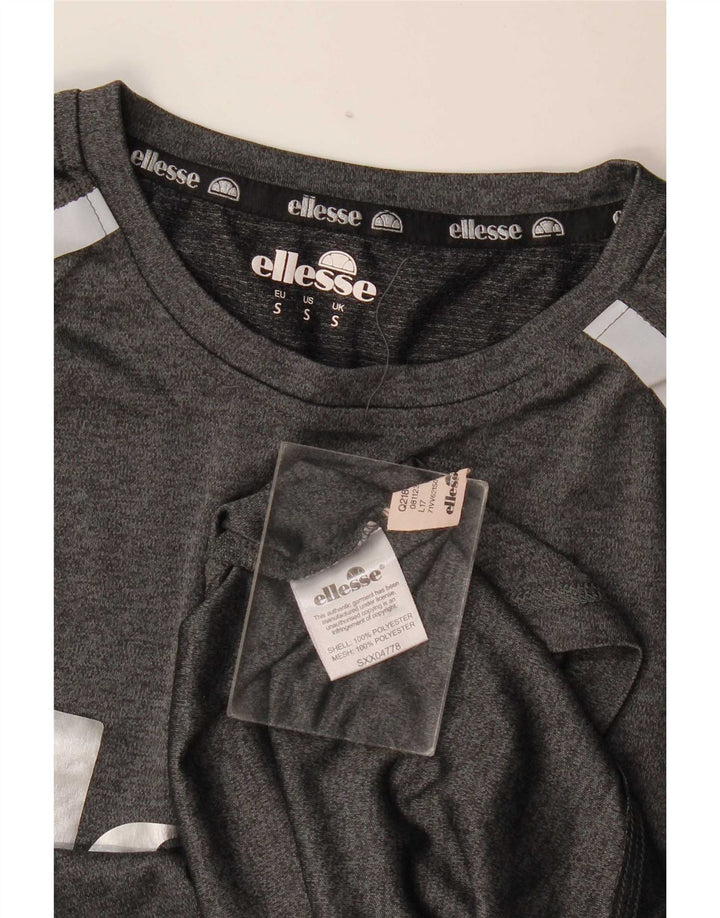Camiseta masculina Ellesse Slim Fit com estampa gráfica pequena cinza poliéster