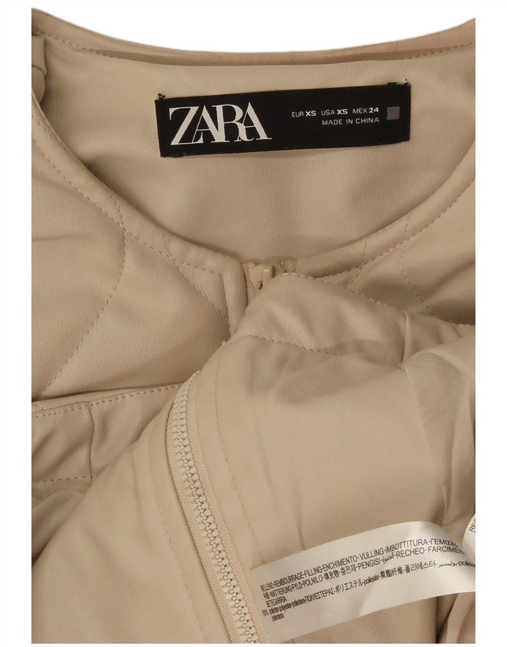 Jaqueta acolchoada de couro sintético grande Zara para mulher UK 6 XS poliéster bege