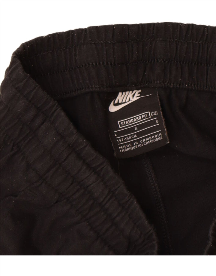 Shorts esportivos Nike Boys Standard Fit 12-13 anos grandes de poliéster preto