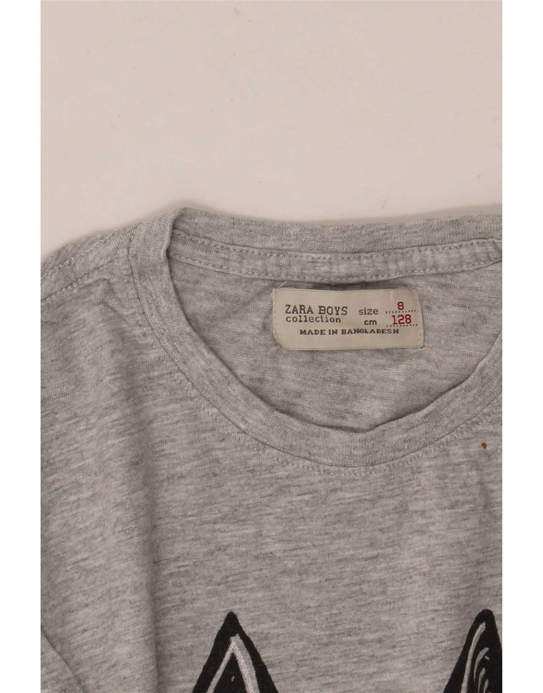 Top Zara Boys Graphic T-Shirt 7-8 Anos Cinza