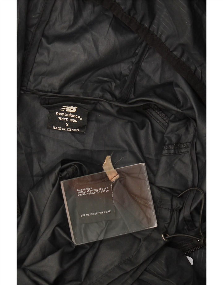 Jaqueta de chuva masculina New Balance Graphic com capuz Reino Unido 36 poliéster preto pequeno
