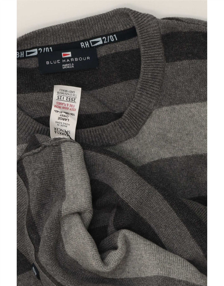 Suéter masculino Marks & Spencer Blue Harbor com gola redonda grande cinza