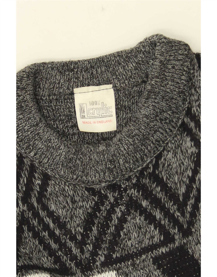 Suéter vintage masculino com gola redonda e acrílico geométrico cinza médio