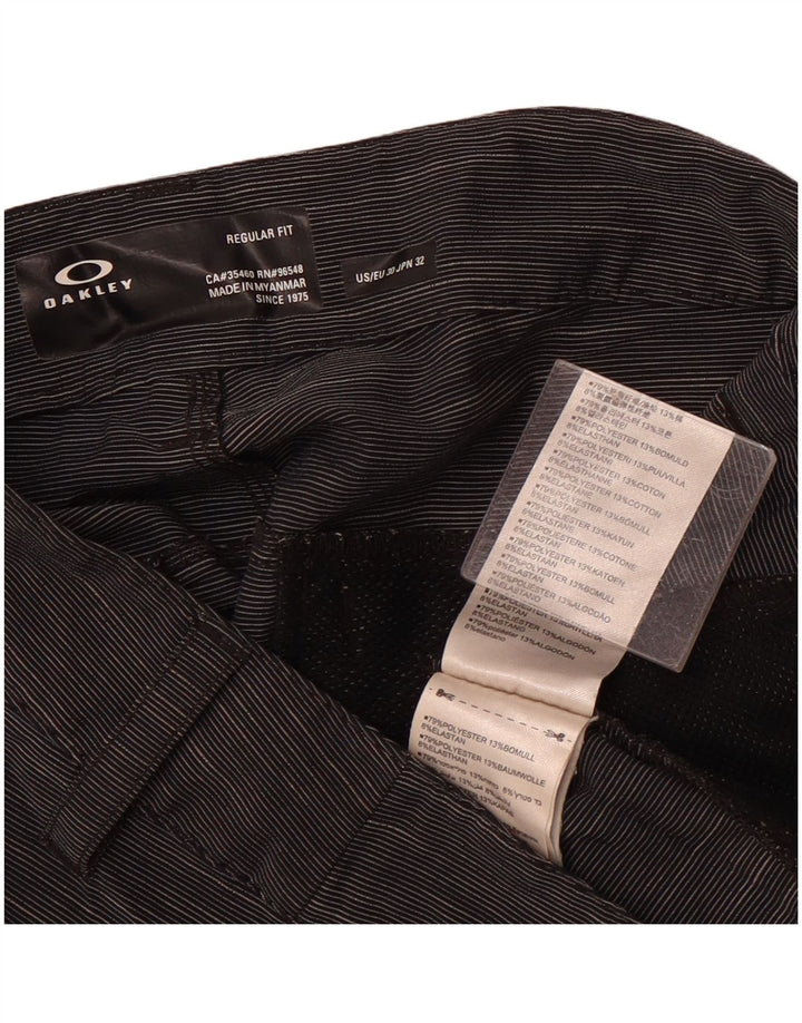 Shorts masculino Oakley Regular Fit Chino W30 cinza médio listrado esportivo