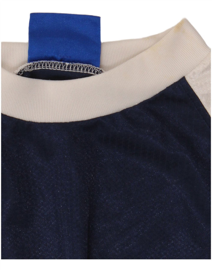 Camiseta gráfica masculina da Umbro Top médio azul marinho colorblock poliéster