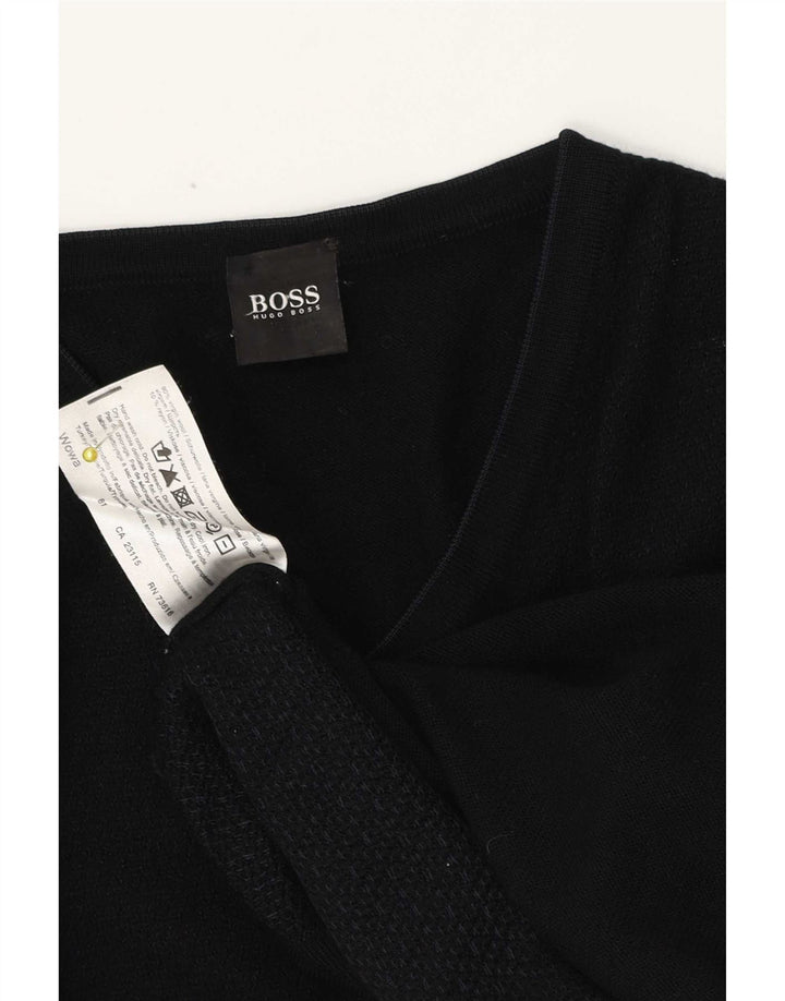Suéter masculino Hugo Boss com decote em V, lã virgem preta média
