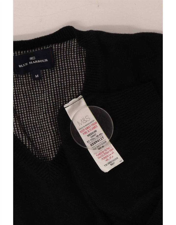 Suéter masculino Marks & Spencer Blue Harbor com decote em V azul marinho médio