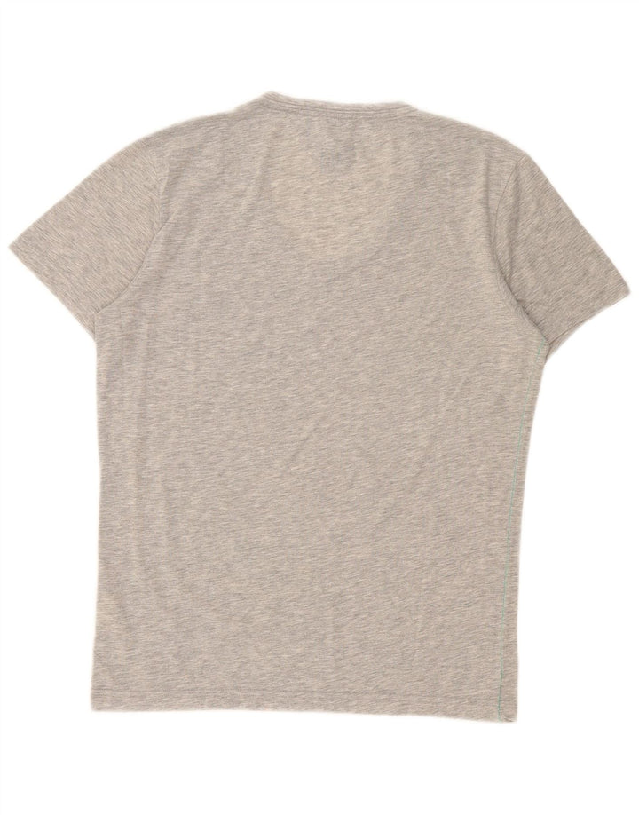 Camiseta masculina Tommy Hilfiger com estampa gráfica cinza médio poliéster manchado