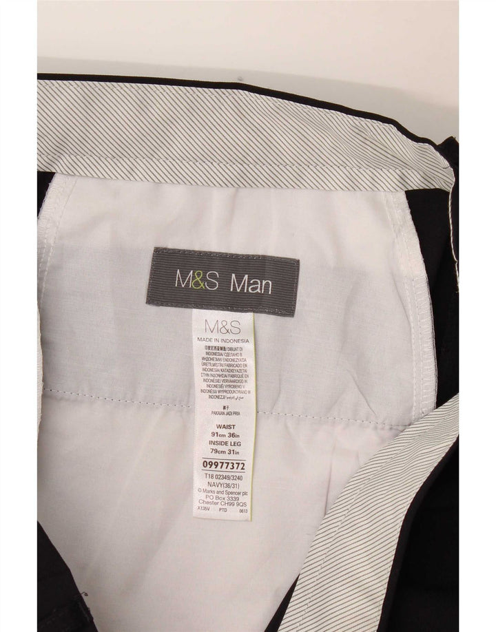 Calça chino reta masculina Marks & Spencer W36 L31 poliéster azul marinho