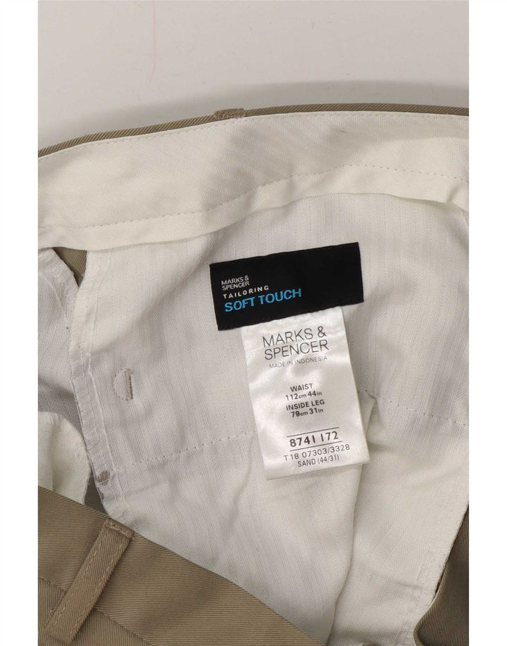 Calça chino reta masculina Marks & Spencer W44 L31 poliéster bege