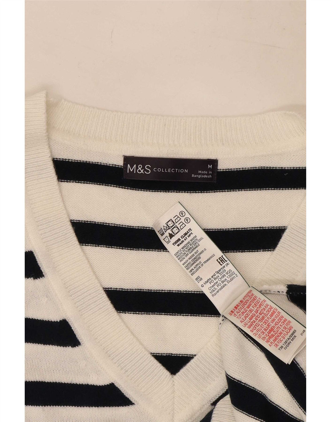 Suéter feminino Marks & Spencer com decote em V UK 14 listrado branco médio