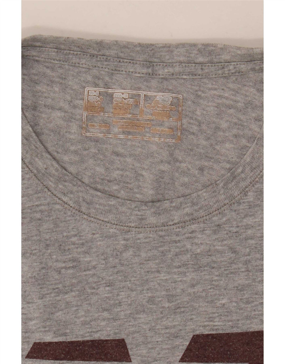 Camiseta gráfica masculina New Balance pequena cinza