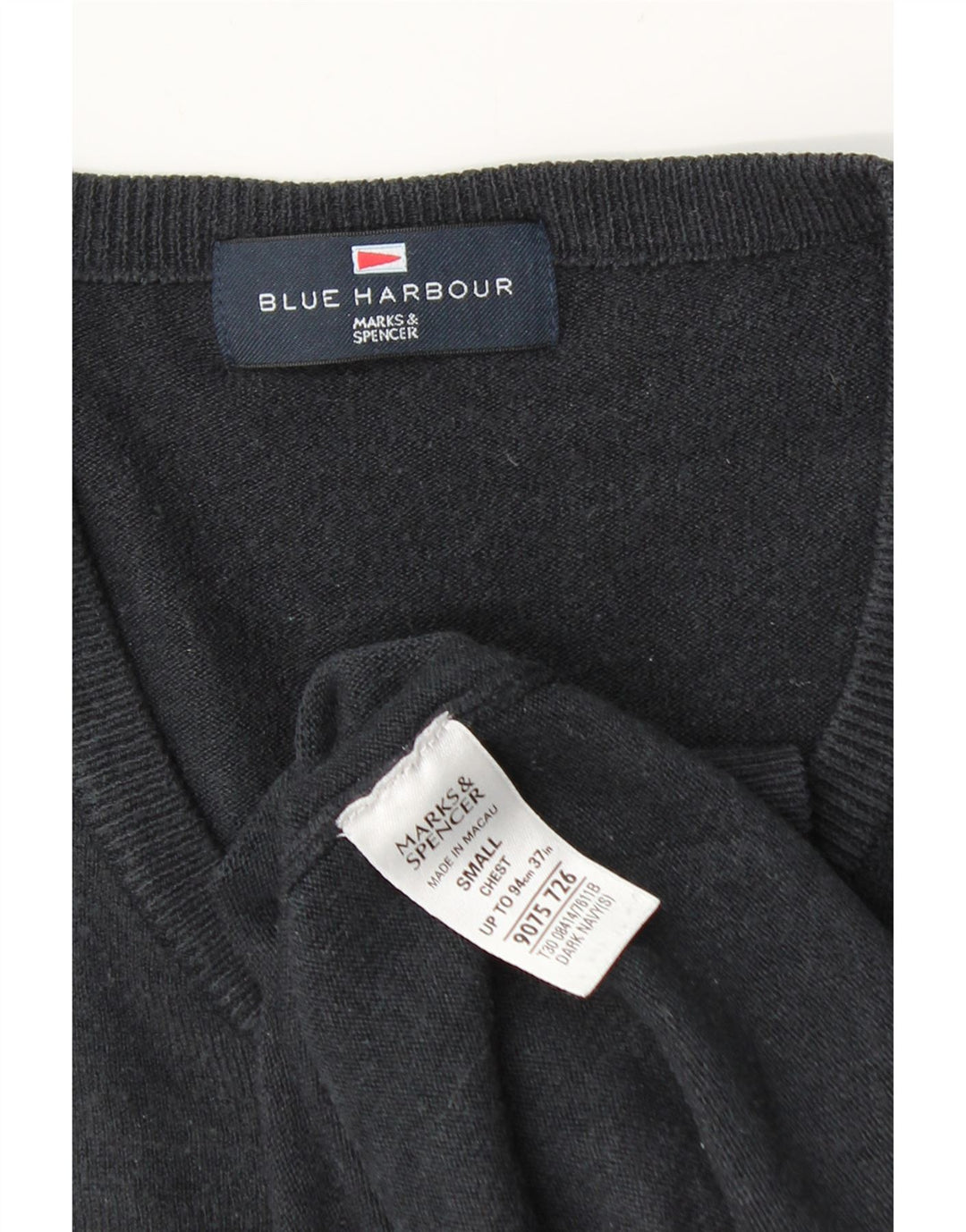 Suéter masculino Marks & Spencer Blue Harbor com decote em V pequeno azul marinho