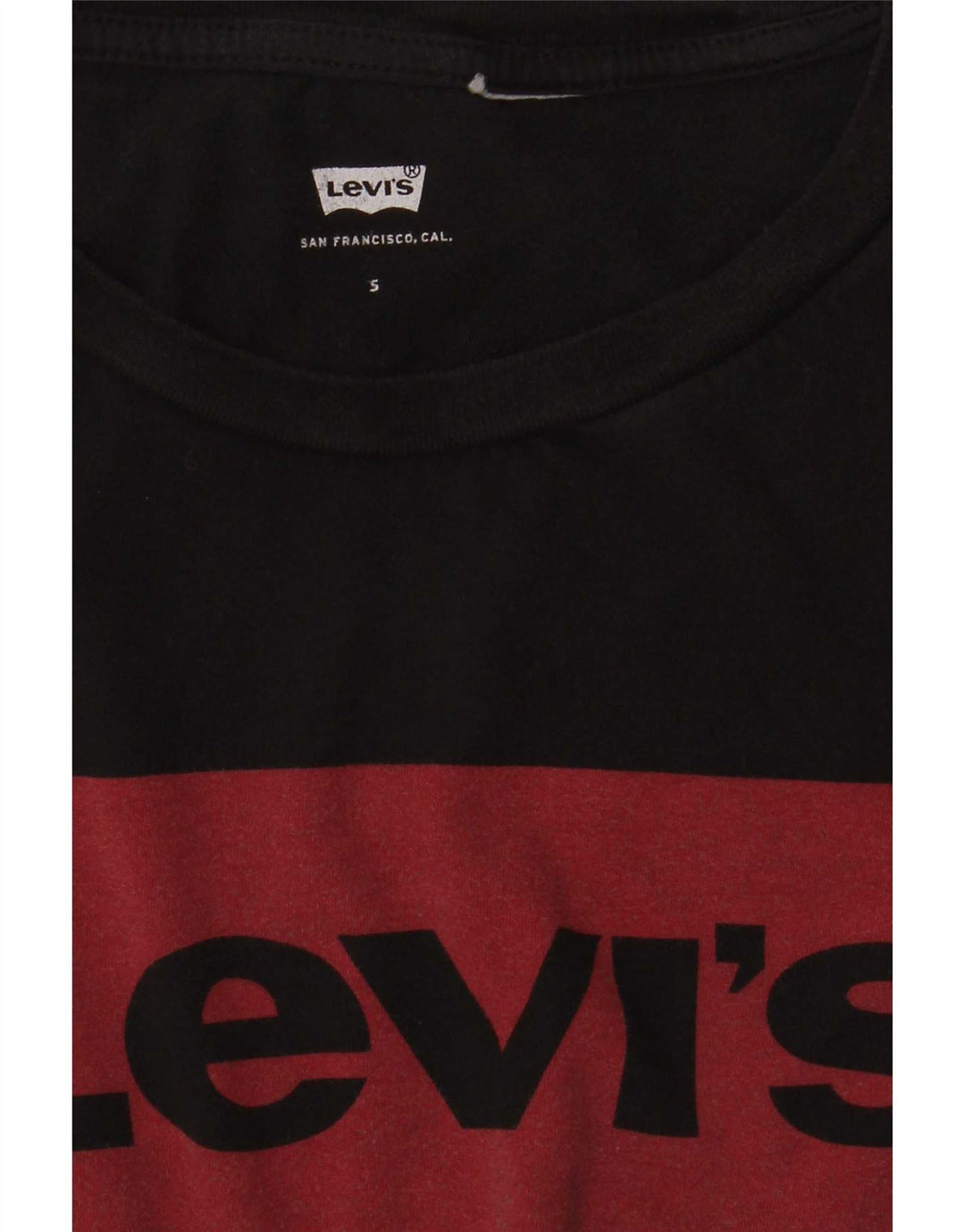 Camiseta feminina gráfica Levi's UK 10 pequena preta