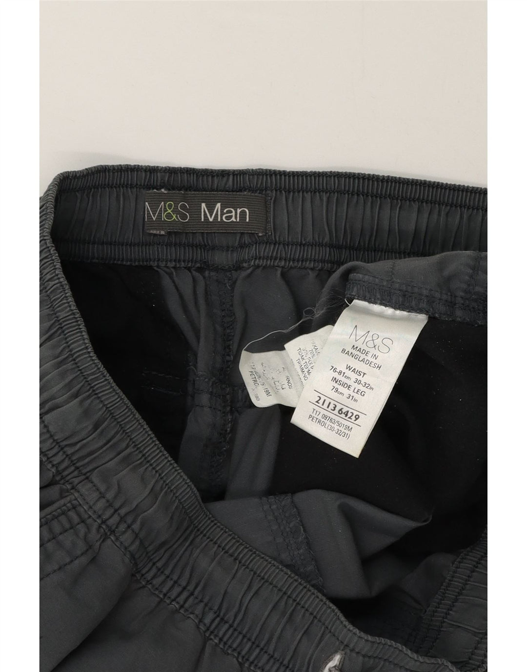 Calça casual reta masculina Marks & Spencer W32 L32 cinza