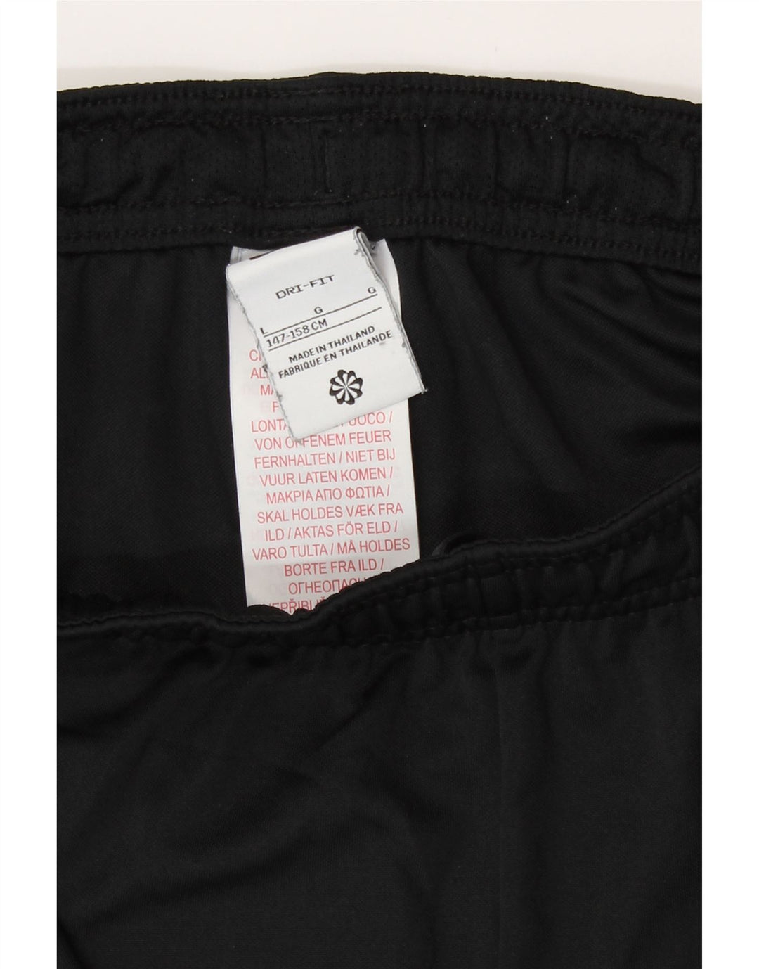 Shorts esportivos gráficos Nike Boys 12-13 anos, grandes, pretos, poliéster