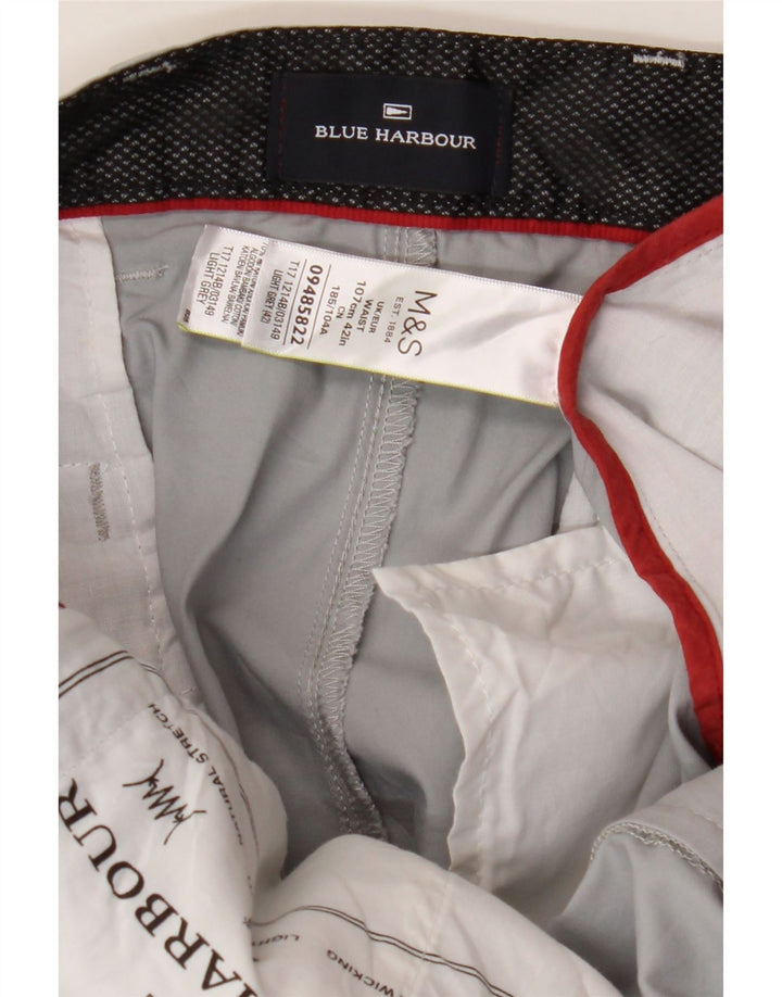 MARKS & SPENCER Mens Cargo Shorts W42 2XL Grey Cotton Vintage Marks & Spencer and Second-Hand Marks & Spencer from Messina Hembry 