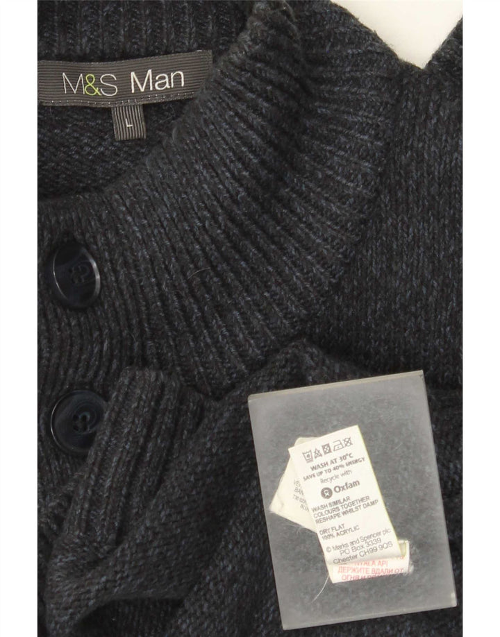 Suéter masculino Marks & Spencer com gola com botão grande azul marinho salpicado