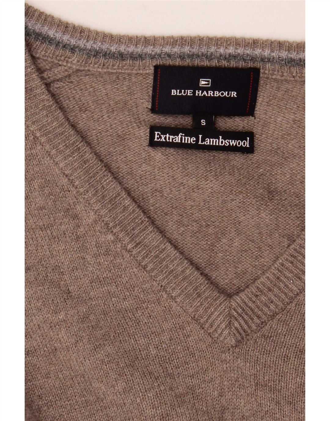 Suéter masculino Marks & Spencer Blue Harbor com decote em V, pequeno cinza