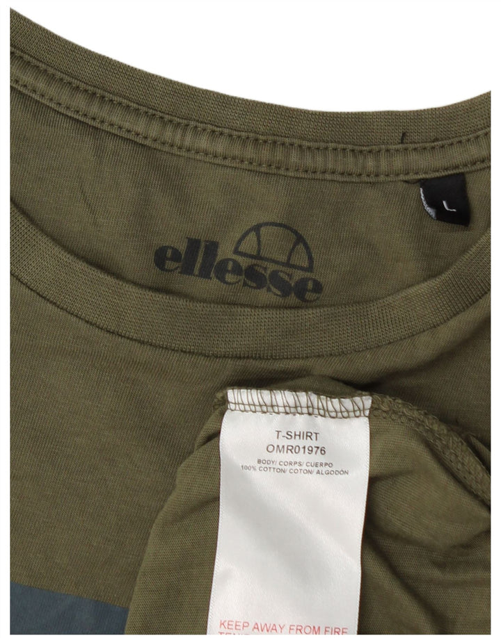 Camiseta masculina Ellesse com estampa gráfica grande de algodão cáqui